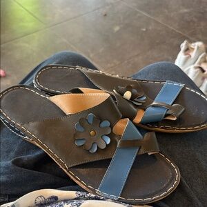 Women's Floral Leather Sandals - Black and Blue